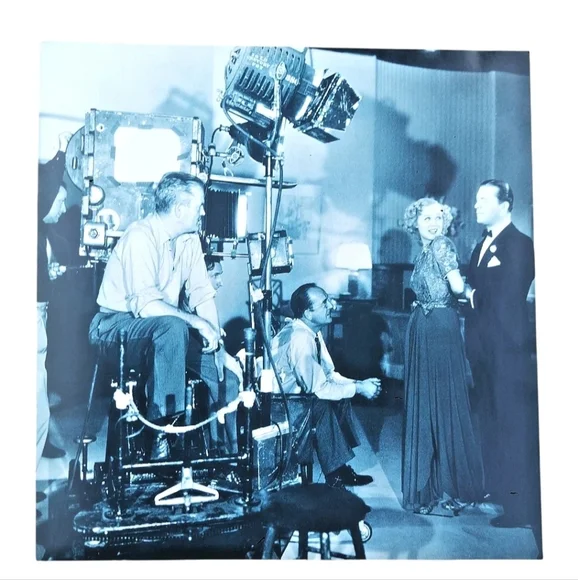 Swatch Watches 100 Years Of CINEMA Set OF 3 watches a Movie Poster and Book - Picture 7 of 13